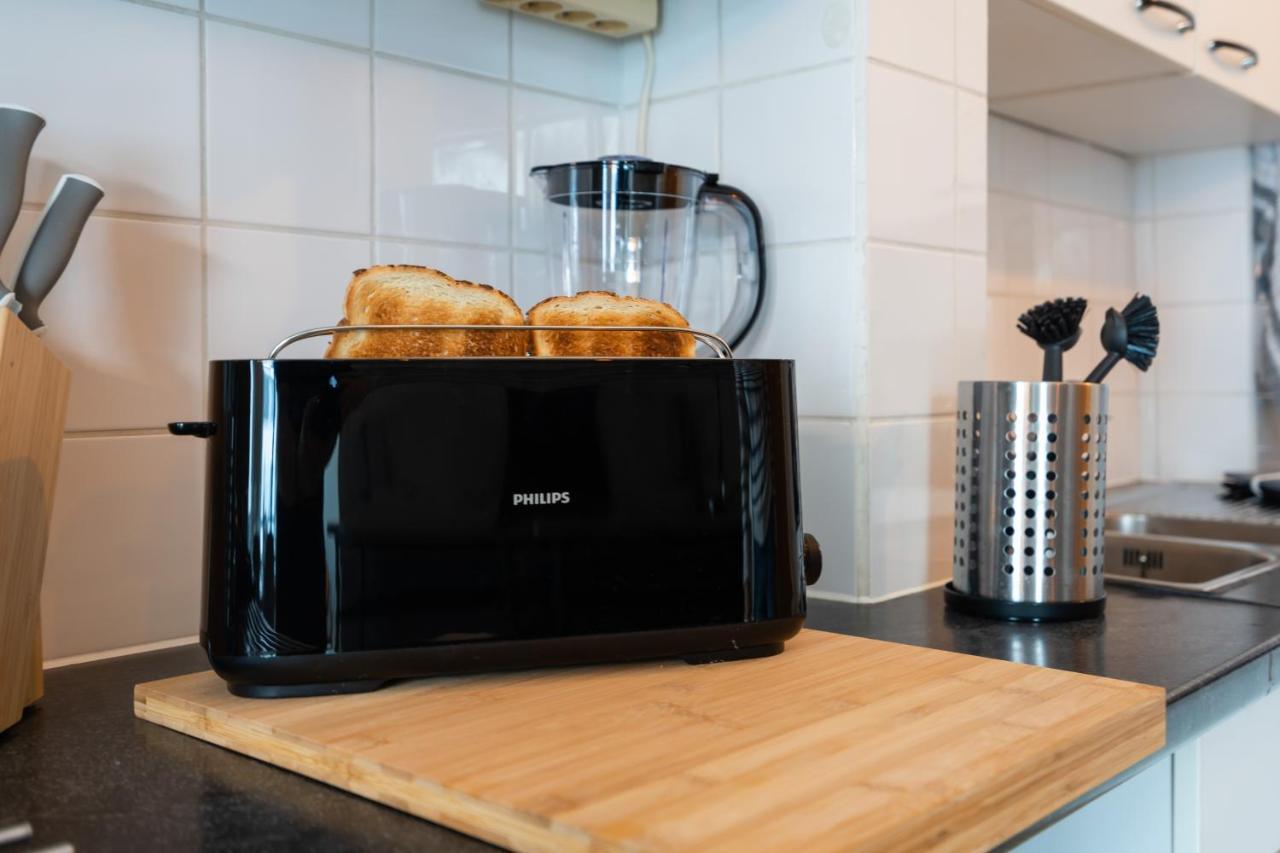 City Apartment 3 Bedroom, Kitchen, Wifi, Workspace, Coffee, Central Hasselt Dış mekan fotoğraf